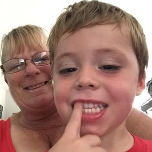 Meet your Posher, Angela